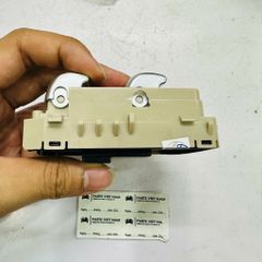 Công tắc cửa sau phải (Màu kem) Mercedes S-Class W222, V222, X222 (S400, S450, S500). Đời 2014 - 2020. Hàng chất lượng cao. Mã A2229052304