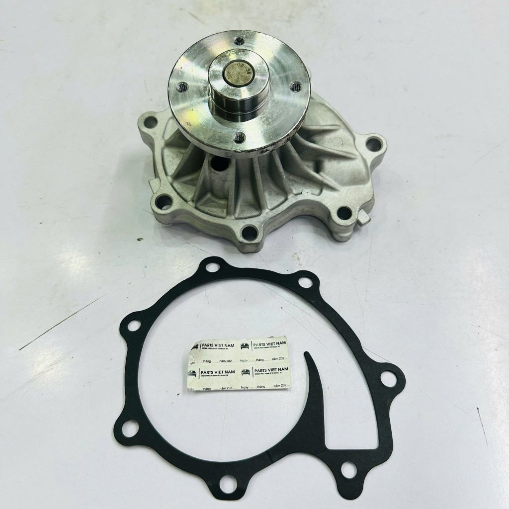 Bơm nước làm mát động cơ Nissan Patrol (Y61/GU). Đời 1997 - 2016. Hàng cao cấp. Động cơ 4.5L. Mã 21010VB025, 21010VB024, 21010VB00J, 9042501830