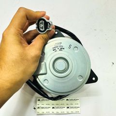 Mô tơ quạt két nước Toyota Sienna ASL30. Đời 2011 - 2020. Hàng Denso. Động cơ 2GR-FE. Mã 163630P250