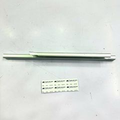 Ray kính cửa sau Toyota Innova, Fortuner. Đời 2015 - 2022. Hàng cao cấp. Mã trái 699050K100, phải 699060K100