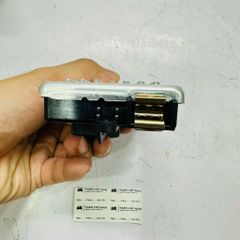 Trở quạt gió điều hòa BMW Series 4 (F32, F33, F36), 5 (F10, F11, F07 GT, G30), 6 (F06, F12, F13, G32), 7 (F01, F02, F04, G11, G12). Đời 2008 - 2018. Hàng Hella. Mã 64119355981, 64119226780, 64119311938
