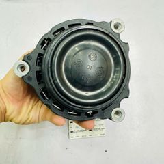 Chân máy phải BMWSeries 1, 2, 3, 4 (F20, F21) 118d, 125d, (F22, F87) 220d, (F30, F31, F34 GT, F80) 316d, 318d, 320d, 325d, 316i, 320i, 328i, 330i, (F32, F33, F36, F82) 420i, 428i. Đời 2011 - 2019. Hàng FREY. Mã 22116787657