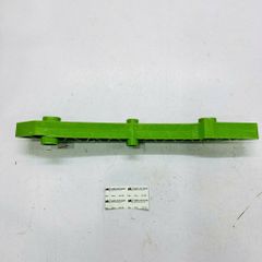 Tỳ thẳng, thanh dẫn hướng xích cam, máng trượt xích cam Mercedes W204, W212 C200, C250, E200, E250. Động cơ 1.8L Turbo M271. Đời 2009 -2016. Hàng xịn. Mã A2710521516