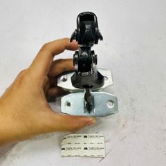 Hãm cửa trước/sau Toyota Vios, Yaris, Limo. Đời 2013 - 2020. Hàng chất lượng cao. Mã trước 686100D131, 686100D130, sau 686300D170 ( 1 cái)