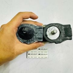 Chân số (Cao su chân hộp số) BMW Series 1, 2, 3 (F20, F21) 114i, 116i, 118i, 120i, 125i, (F22, F23, F87) 218i, 220i, 228i, 230i, (F30, F80, F31, F34) 316i, 320i, 328i, 330i, 320d, 325d. Đời 2011 - 2021. Hàng Lemförder. Mã 22316796617 ( cái )