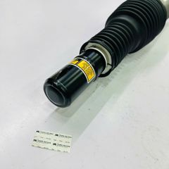 Giảm xóc hơi trước trái phải, phuộc nhún hơi trước hai bên Land Rover Range Rover Vogue L405, Range Rover Sport L494 đời 2013 - 2021. Hàng OEM chất lượng cao. Mã Trái LR060133. Mã Phải LR060132, LR052774, LR060135 ( 1 cụm )