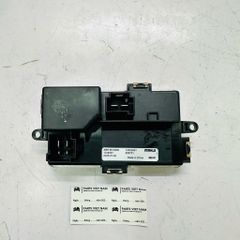 Trở quạt gió điều hòa BMW Series 4 (F32, F33, F36), 5 (F10, F11, F07 GT, G30), 6 (F06, F12, F13, G32), 7 (F01, F02, F04, G11, G12). Đời 2008 - 2018. Hàng Hella. Mã 64119355981, 64119226780, 64119311938