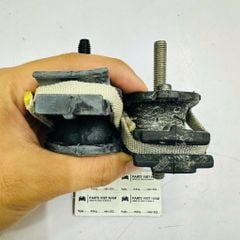 Chân số (Cao su chân hộp số) BMW Series 1, 2, 3 (F20, F21) 114i, 116i, 118i, 120i, 125i, (F22, F23, F87) 218i, 220i, 228i, 230i, (F30, F80, F31, F34) 316i, 320i, 328i, 330i, 320d, 325d. Đời 2011 - 2021. Hàng Lemförder. Mã 22316796617 ( cái )