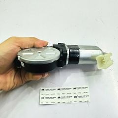 Mô tơ nâng hạ kính trước phải Toyota Corolla Altis (ZZE122). Đời 2001 - 2008. Hàng China. Động cơ 1ZZ 3ZZ. Mã 8571002150