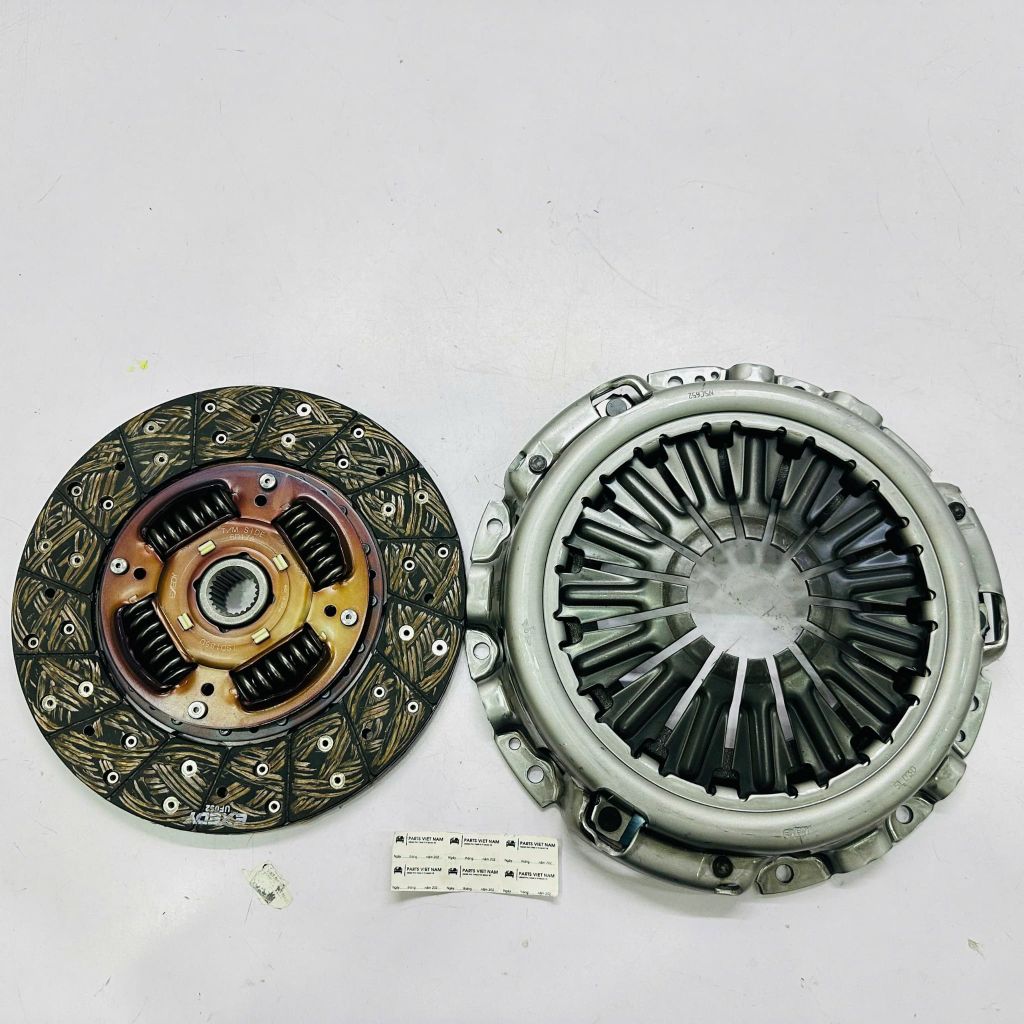 Bộ lá côn bàn ép Nissan Navara. Đời 2010 - 2013. Động cơ YD25. Hàng Exydy Japan. Mã 30100JS10C, 30210JS10B