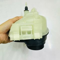 Bình nước phụ Mercedes W264, W176 CLA200, CLA250, GLA200, GLA250. Hàng Febi. Mã A2465000049
