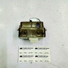 Công tắc mở cốp sau mầu nâu Mercedes W205 C200, C250, C300, C350, W213 E200, E250, E300, W222 S300, S400 đời 2014 - 2022. Hàng xịn không vỏ. Mã A2229051704, A2059051713