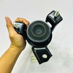 Chân máy trước Toyota Highlander (GSU40), Kluger (không ống hơi). Động cơ 2GR-FE. Đời 2007 - 2013. Hàng cao cấp. Mã 1236020160, 1236031042
