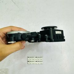 Mô tơ lên xuống kính cửa sau trái Toyota Camry Hybrid (AHV40). Đời 2006 - 2012. Hàng China. Mã 8572033201