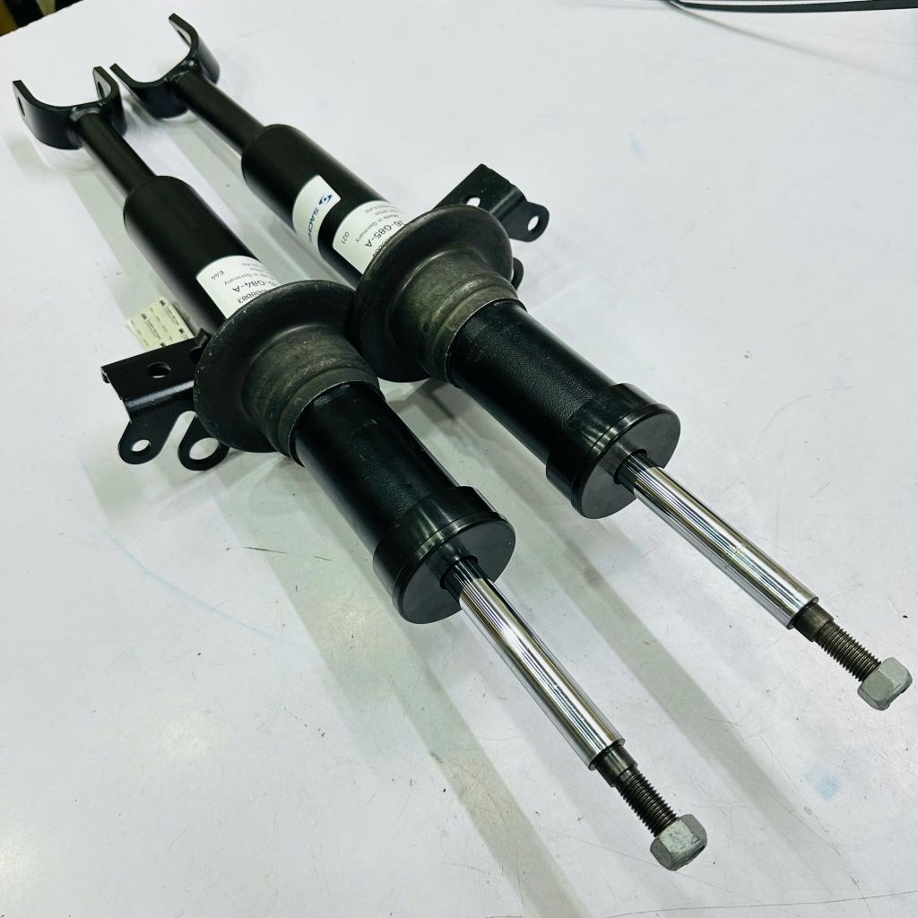 Giảm xóc trước trái phải BMW 5 Series (F07) 520d, 528i, 530d, 535d, 535i, 550i. Đời 2009 - 2017. Hàng Sachs Đức. Mã Trái 31316859358, Phải 31316859357