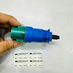 Công tắc chân phanh, đèn phanh Land Rover Discovery L319, Range Rover Evoque L538, L551, Range Rover Sport L320, L494,L405. Đời 2004 - 2024. Hàng xịn. Mã C2P14525, 6W8313480AB