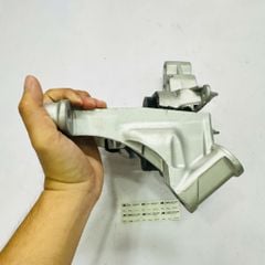 Chân đầu máy hay chân máy phải Mazda CX-5 KF. Động cơ 2.0 2.5. Đời 2017 - 2022. Hàng Changan. Mã K15639060