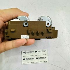 Công tắc cửa sau phải (Màu nâu) Mercedes S-Class W222, V222, X222 (S400, S450, S500). Đời 2014 - 2020. Hàng chất lượng cao. Mã A2229052304