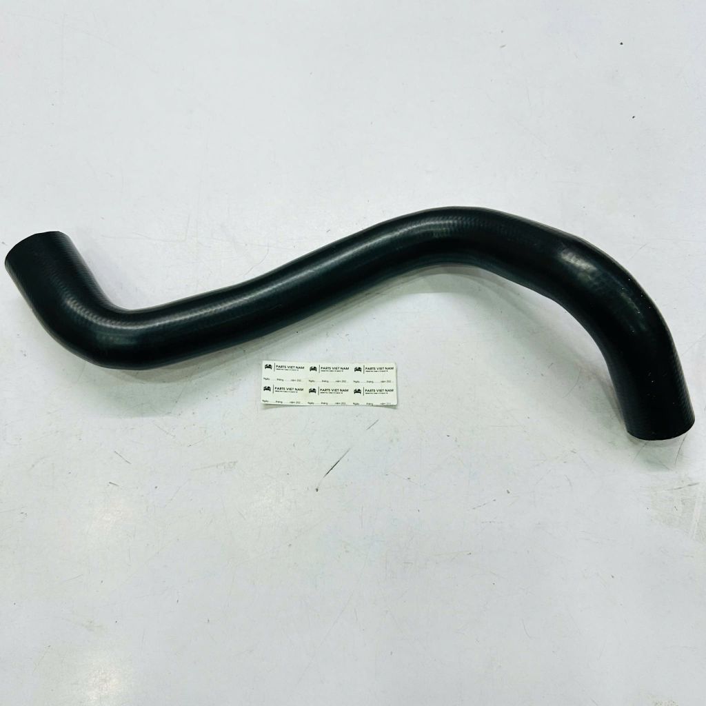 Ống nước két nước dưới Toyota Land Cruiser Prado (J120, J150). Động cơ 2TR 2.7L. Đời 2004 - 2017. Hàng xịn. Mã 1657275241
