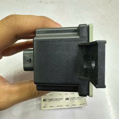 Ắc quy phụ (Bộ chuyển đổi điện áp) Mercedes C-Class (W205, S205, C205) C180, C200, C250, C300, AMG C43, E-Class (W213, S213, C238, A238) E200, E250, E300, E400, AMG E43, GLC (X253, C253) GLC200. Đời 2013 - 2023. Hàng Delphi. Mã A2059053414