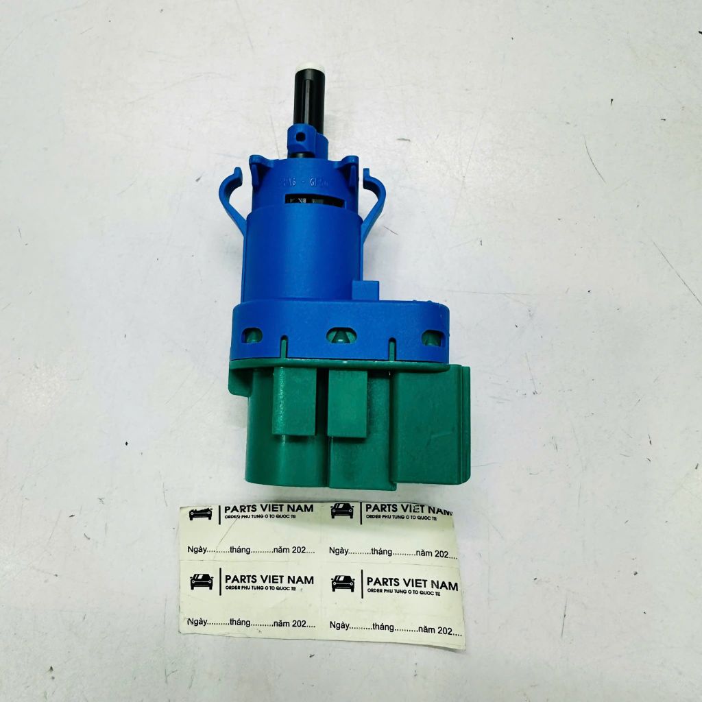 Công tắc chân phanh, đèn phanh Land Rover Discovery L319, Range Rover Evoque L538, L551, Range Rover Sport L320, L494,L405. Đời 2004 - 2024. Hàng xịn. Mã C2P14525, 6W8313480AB