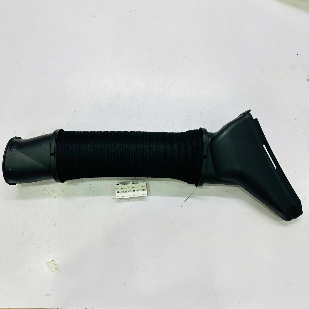Ống dẫn gió động cơ trái phải, ống hút gió nạp Mercedes S400, S500, S550, S63 AMG W222, C217 đời 2014 - 2017. Hàng OEM chất lượng cao, động cơ M278, M157. Mã Trái A2780904982, Mã Phải A2780905082 ( 1 cái )