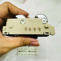 Công tắc cửa sau phải (Màu kem) Mercedes S-Class W222, V222, X222 (S400, S450, S500). Đời 2014 - 2020. Hàng chất lượng cao. Mã A2229052304