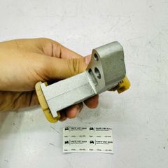 Tỳ xích Lexus IS250, GS350, RX350, Toyota Camry, Highlander, Land Cruiser. Đời 2004 - 2014. Hàng cao cấp. Mã 1355031020