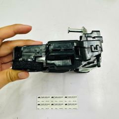 Ngậm cửa sau trái (Khóa cửa sau tài) Toyota RAV4, Land Cruiser Prado (J150), Highlander, Kluger. Đời 2009 - 2018. Hàng china. Mã 6906033120
