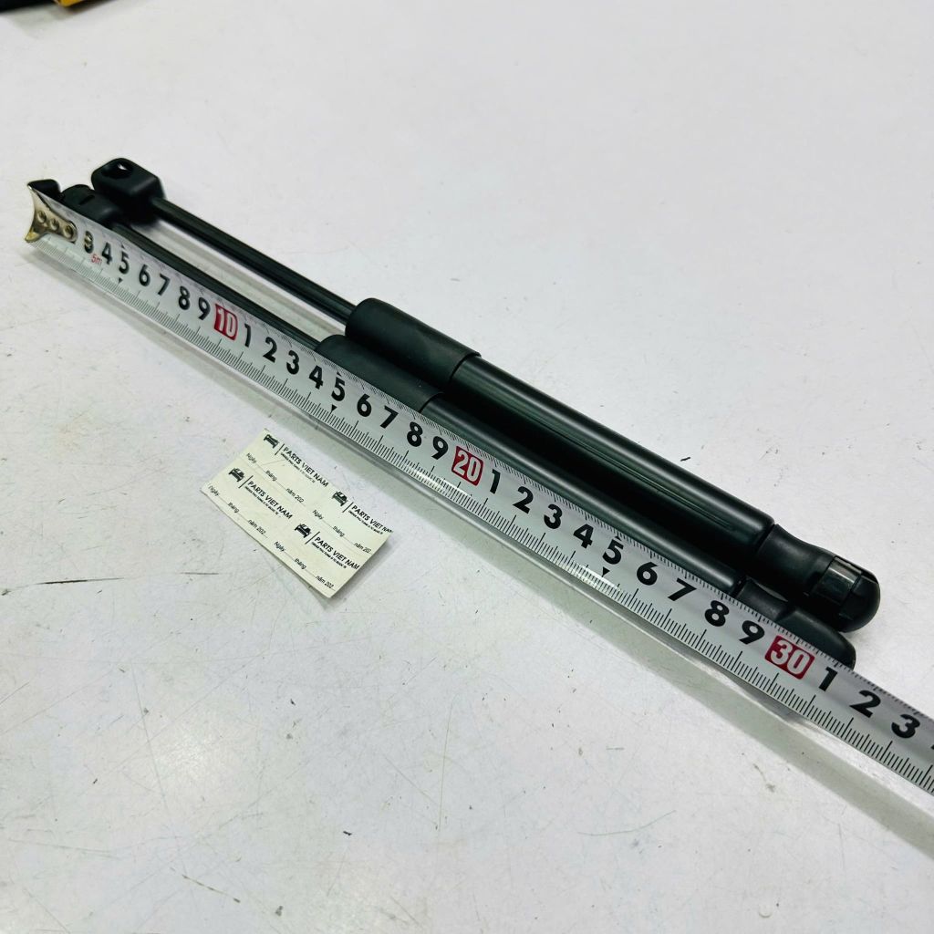 Ty chống nắp capo ( ca bô ) Hyundai Santafe . Đời 2012 - 2018. Hàng cao cấp. Mã 811612W000