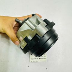 Chân máy phải BMWSeries 1, 2, 3, 4 (F20, F21) 118d, 125d, (F22, F87) 220d, (F30, F31, F34 GT, F80) 316d, 318d, 320d, 325d, 316i, 320i, 328i, 330i, (F32, F33, F36, F82) 420i, 428i. Đời 2011 - 2019. Hàng FREY. Mã 22116787657
