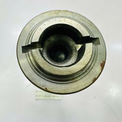Trục cam phải Mitsubishi Pajero, Montero. Động cơ 6G72. Đời 2000 - 2015. Hàng cao cấp. Mã MD373705