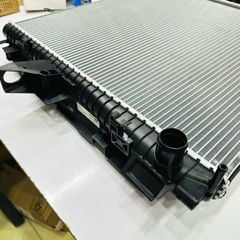 Két nước làm mát Land Rover Discovery 4 (L319), Range Rover Sport 1 (L320). Động cơ 3.0 5.0 V8. Đời 2009 - 2018. Hàng Behr. Mã LR015560