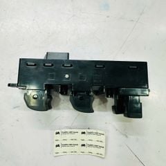 Công tắc nâng hạ kính tổng dùng cho xe Mitsubishi Outlander. Đời 2018 - 2024. Hàng China. Mã 8608A416, 8608A562