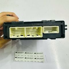 Hộp điều khiển quạt dàn lạnh Lexus LS460, LS460L, LS600h, LS600hL. Đời 2007 - 2012. Hàng tháo xe. Đặt 10 ngày. Mã 8865050511