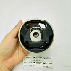 Cao su bệ đỡ máy quả số 3, giằng chân hộp số dưới Audi A3, TT, Volkswagen Golf, Jetta, Passat, Tiguan đời 2004 - 2015. Hàng OEM chất lượng cao, động cơ 1.8 2.0 TFSI TSI. Mã 1K0199867Q, 1K0199867A, 1K0199867B