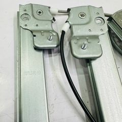 Compa lên kính (Cơ cấu nâng hạ kính) trước trái, phải Nissan Pathfinder S, SV, SL, Platinum. Đời 2013 - 2021. Hàng OEM chất lượng cao. Mã trái 807213KA0A, phải 807203KA0A ( 1 cái )