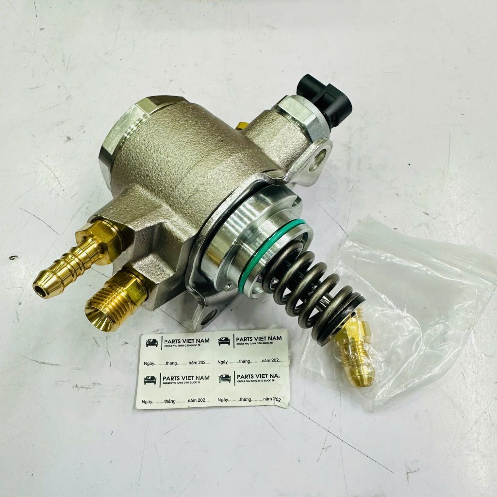 Bơm cao áp, hoặc bơm tăng áp Audi A4, S4, B8, A5, S5, Q5, A6, C6, C7, A7, A8, D4, Q7. Động cơ 3.0. Đời 2008 - 2018. Hàng OEM Faw China đặt 4 - 6 ngày. Mã 07L127026Q, 07L127026J, 07L127026Ab, 07L127026Al