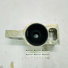 Cao su đuôi càng A trước trái, bệ đỡ càng A trước bên tài Audi Q3, Volkswagen Passat, Tiguan, CC, Sharan đời 2006 - 2018. Hàng OEM Faw Audi China. Mã 3C0199231F, 3C0199231E, 3C0199231D, 3C0199231B, 3C0199231A ( 1 cái )