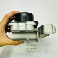 Chân hộp số trái, cao su chân số bên tài Audi Q3, TT, Volkswagen Golf MK5 đời 2004 - 2018. Hàng OEM chất lượng cao, động cơ 1.4 2.0 TFSI TDI. Mã 8J0199555K, 8J0199555L, 8J0199555D, 8J0199555A