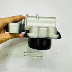 Chân hộp số trái, cao su chân số bên tài Audi Q3, TT, Volkswagen Golf MK5 đời 2004 - 2018. Hàng OEM chất lượng cao, động cơ 1.4 2.0 TFSI TDI. Mã 8J0199555K, 8J0199555L, 8J0199555D, 8J0199555A
