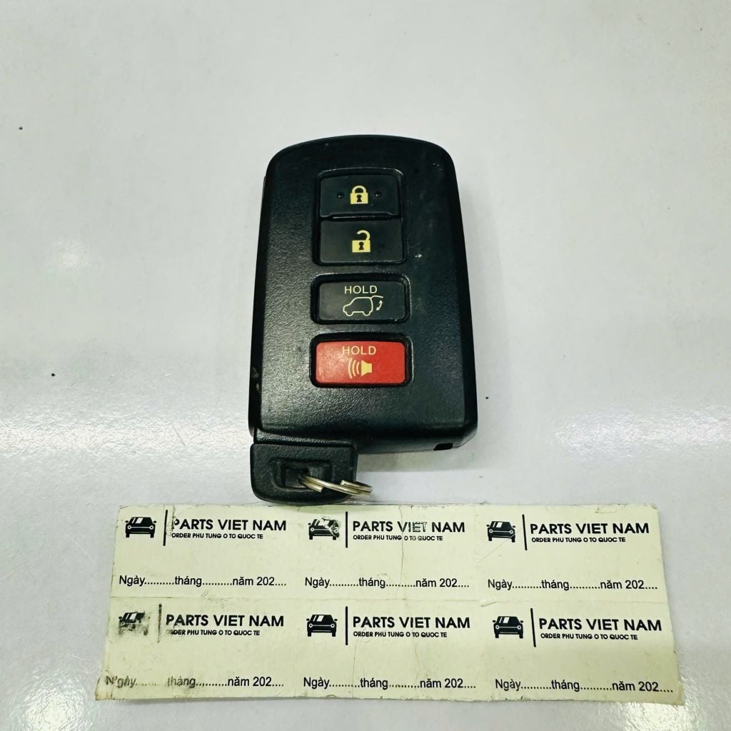 Chìa khóa Toyota Highlander. Đời 2014 - 2019. Hàng tháo xe nguyên zin. Mã GS12005860