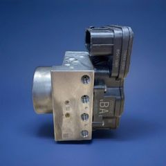 Cụm điều khiển phanh ABS Toyota Corolla iM	đời 2017–2018. Hàng tháo xe zin mới 90% đặt mỹ 18 ngày. Mã 44540-12751   4454012751