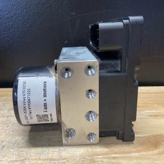 Cụm điều khiển phanh ABS Volvo V70 XC90 đời 2001 - 2006. Hàng tháo xe zin mới 90% đặt Mỹ 18 ngày. Mã.P08671225