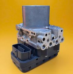 Cụm điều khiển phanh ABS Toyota Rav4 A/T 2.5 đời 2023. Hàng tháo xe zin mới 90% đặt mỹ 18 ngày. Mã 44540-42270