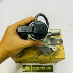 Van tuần hoàn khí xả hoặc Van EGR Toyota Land Cruiser, Lexus GX400, GX460, Lexus LX450D, LX460, LX570 máy 4.6L đời 2007 - 2019. Hàng xịn. Mã 25701-38132, 25701-38130, 2570138132, 2570138130