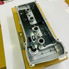 Nắp dàn cò, nắp mặt máy nhôm Toyota Camry 2.4 Vn và Mỹ máy 2AZ và 2.0 máy 1AZ đời 2006 - 2015. Hàng cao cấp. Mã 112010H060, 112010H050, 1120128031, 11201-0H060, 112010-H050, 11201-28031