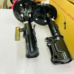 Giảm xóc hay phuộc nhún sau Toyota Camry 2.4 ACV30 trong nước đời 2003 - 2006. Hàng Showa Japan. Mã 48540-39605, 48530-80164,  Mã 4854039605, 4853080164 ( 1 cái )