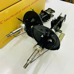 Giảm xóc hay phuộc nhún sau Toyota Camry 2.4 ACV30 trong nước đời 2003 - 2006. Hàng Showa Japan. Mã 48540-39605, 48530-80164,  Mã 4854039605, 4853080164 ( 1 cái )