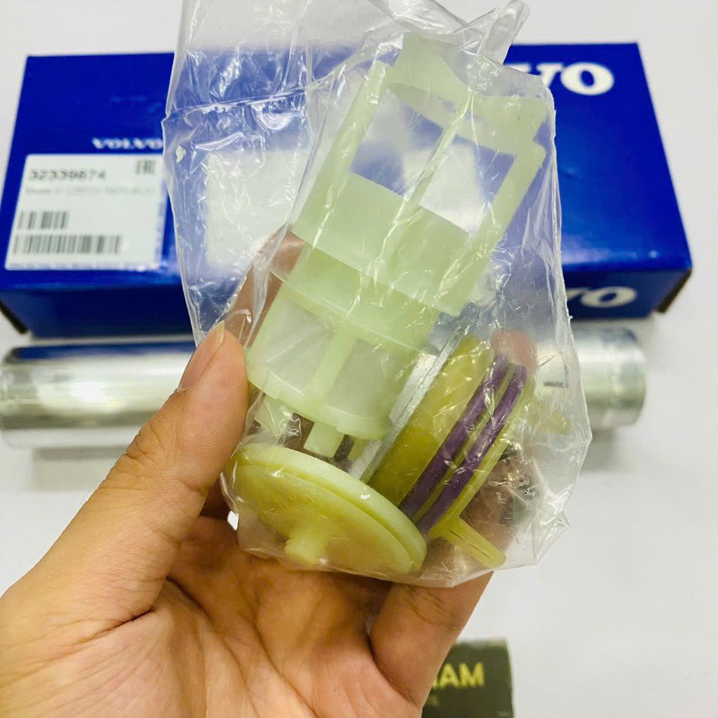 Phin lọc gas ( ga ) điều hòa ô tô hay bình lọc bụi bẩn hút ẩm Volvo XC ...